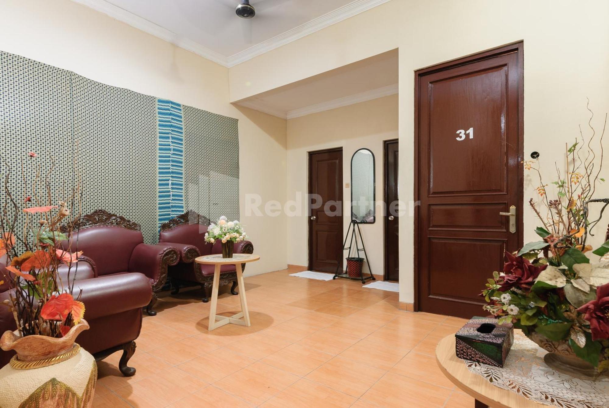 Sr Residence Near Mall Ciputra Cibubur Mitra Reddoorz Бекасі Екстер'єр фото